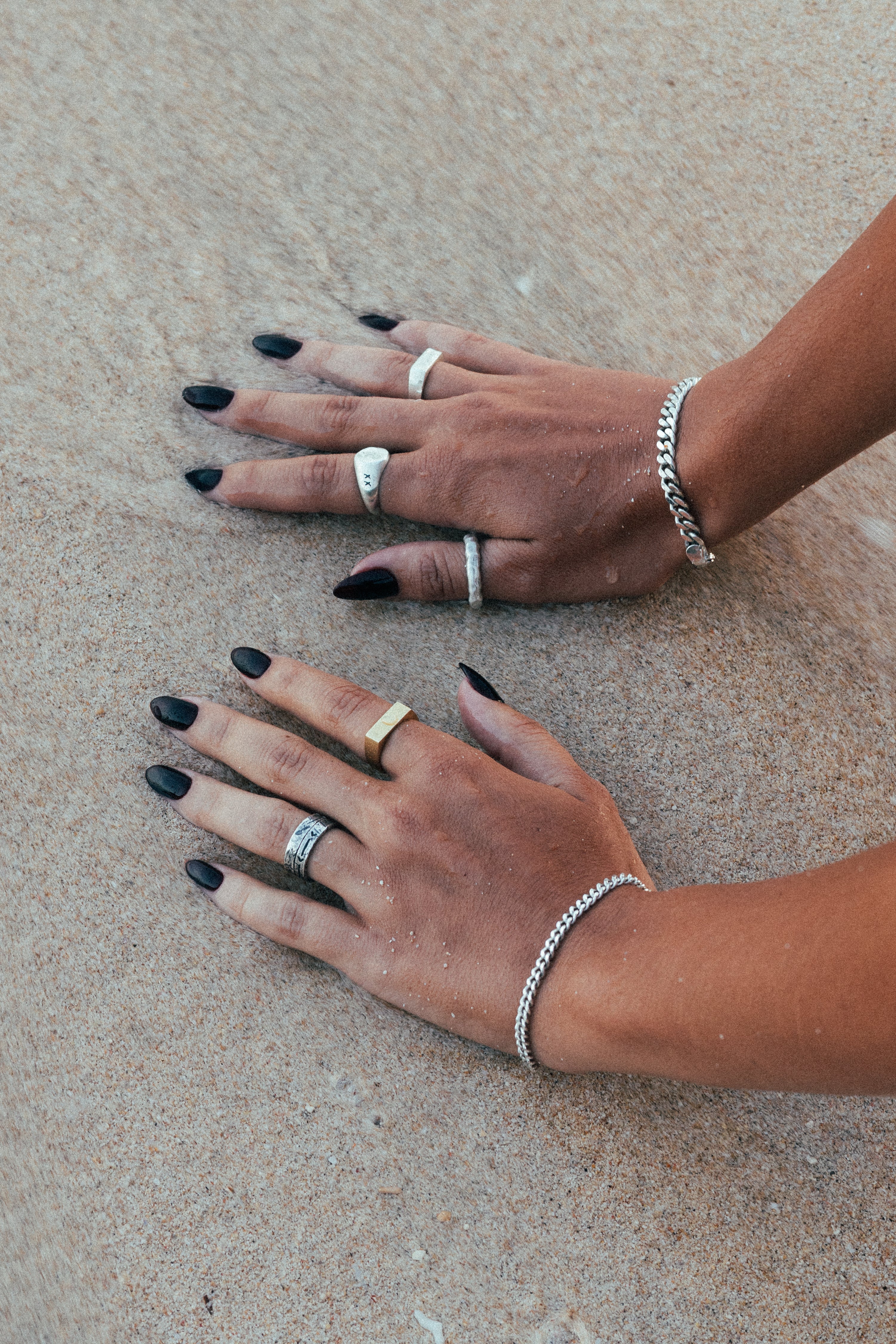 vela bracelet
