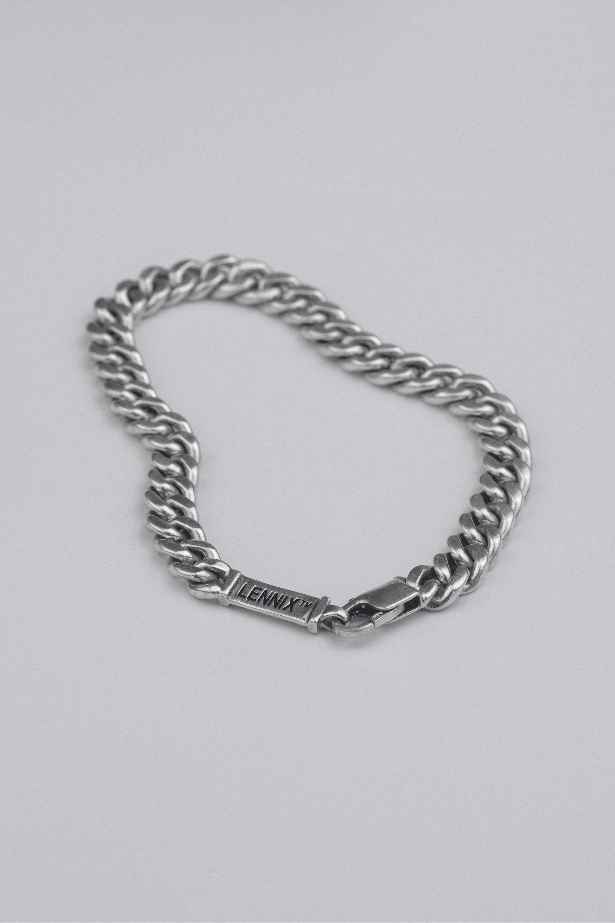 vela bracelet